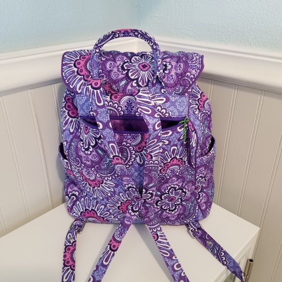 New Vera Bradley retired print drawstring backpack - Picture 2 of 5